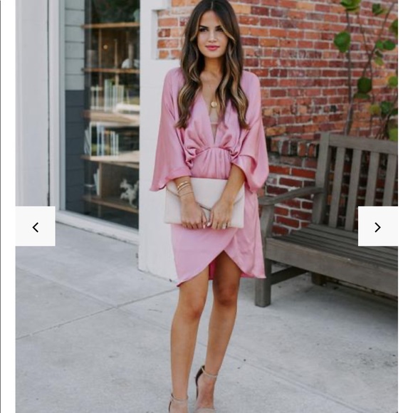 Vici Dresses & Skirts - Vici kimono dress